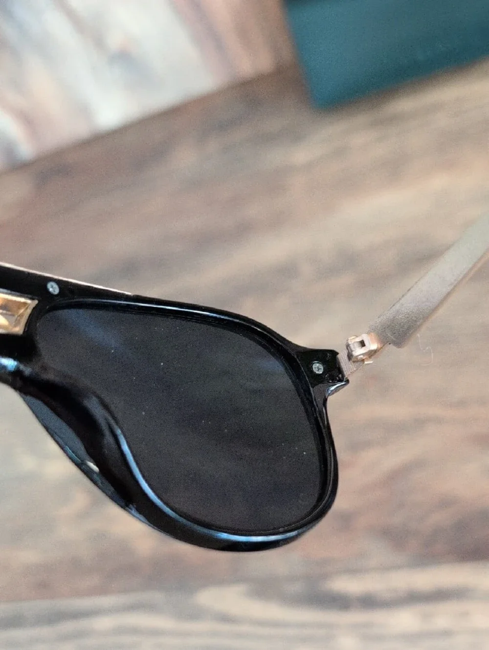 Lacoste Black & Gold Luxury Aviator Sunglasses with Case M468
